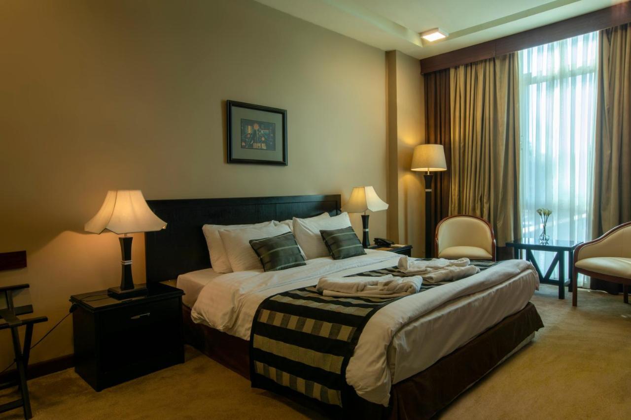 Century Park Hotel Amman Dış mekan fotoğraf
