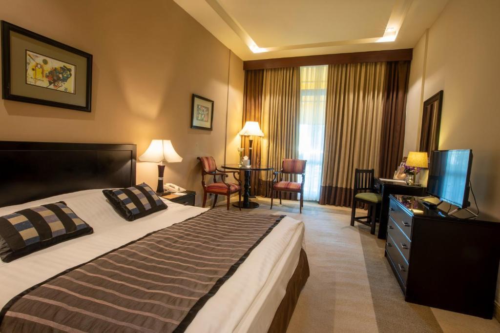 Century Park Hotel Amman Dış mekan fotoğraf