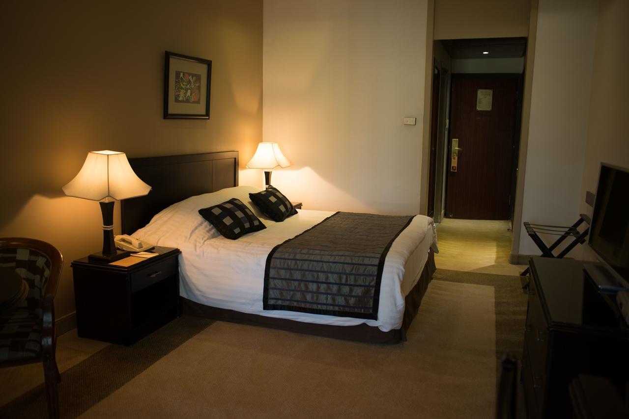 Century Park Hotel Amman Dış mekan fotoğraf