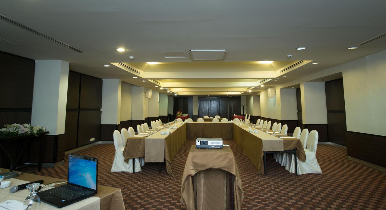 Century Park Hotel Amman Dış mekan fotoğraf