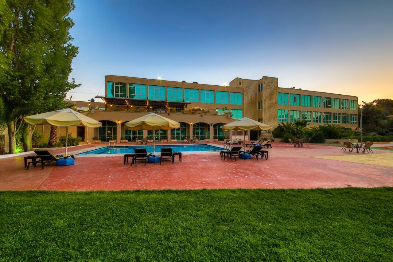 Century Park Hotel Amman Dış mekan fotoğraf