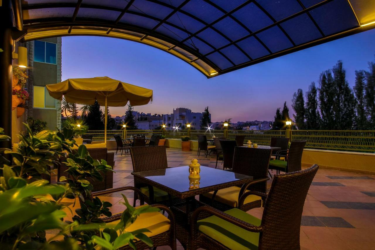 Century Park Hotel Amman Dış mekan fotoğraf