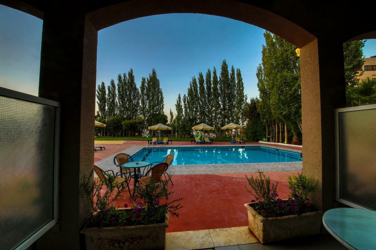 Century Park Hotel Amman Dış mekan fotoğraf