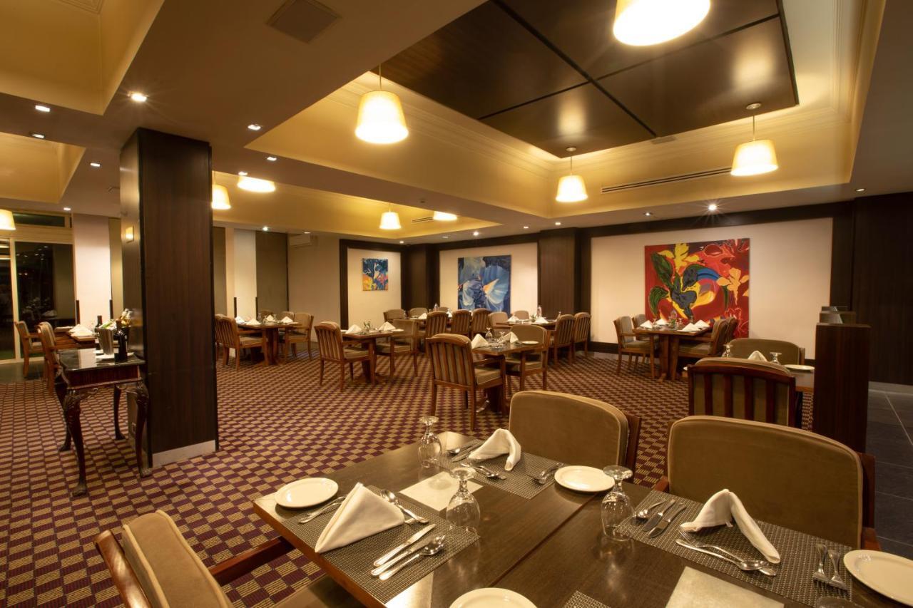 Century Park Hotel Amman Dış mekan fotoğraf
